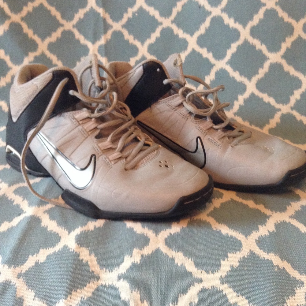 Women's Nike Air Visi Pro 4 size 8.5